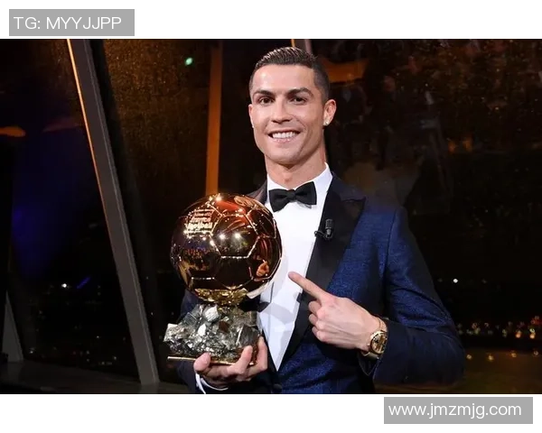 足球明星外貌酷似野兽引发热议球迷纷纷点赞与吐槽共存