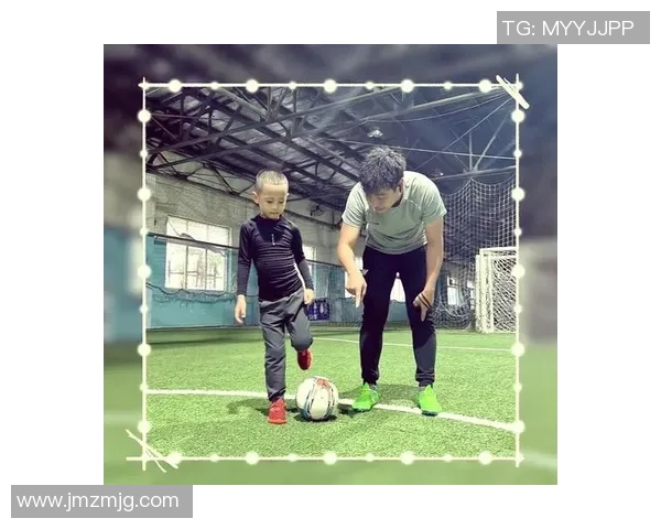 足球明星与孩子们的温馨对话揭示梦想与坚持的力量